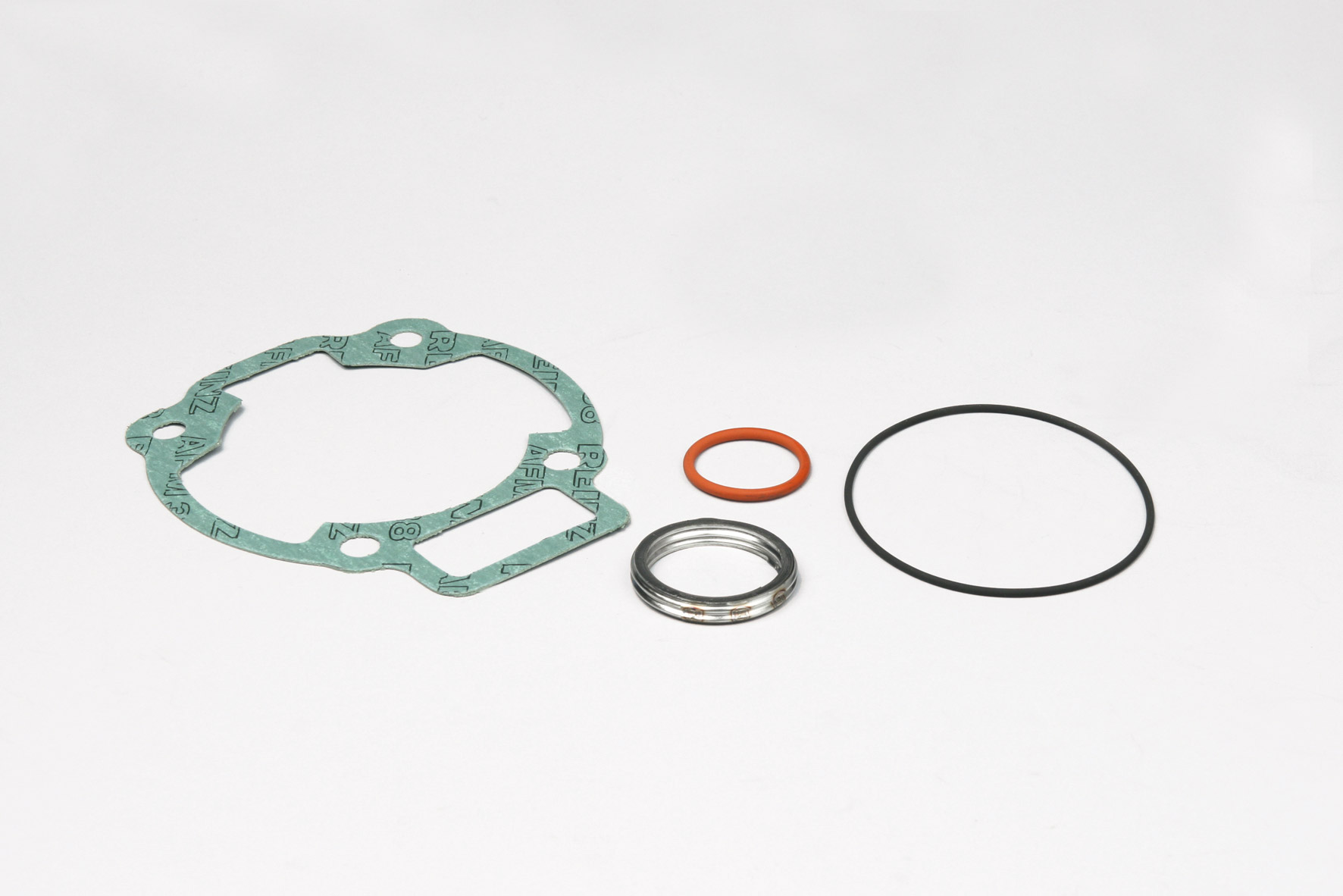 Malossi Complete cylinder gasket set D.65